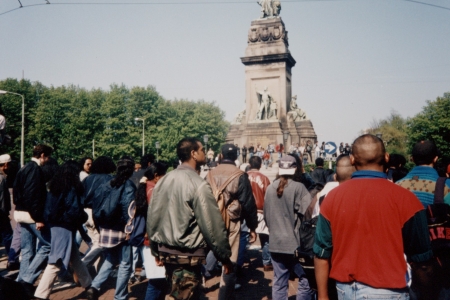 Groetjes uit de raadzaal: Molukkers in de lokale politiek
