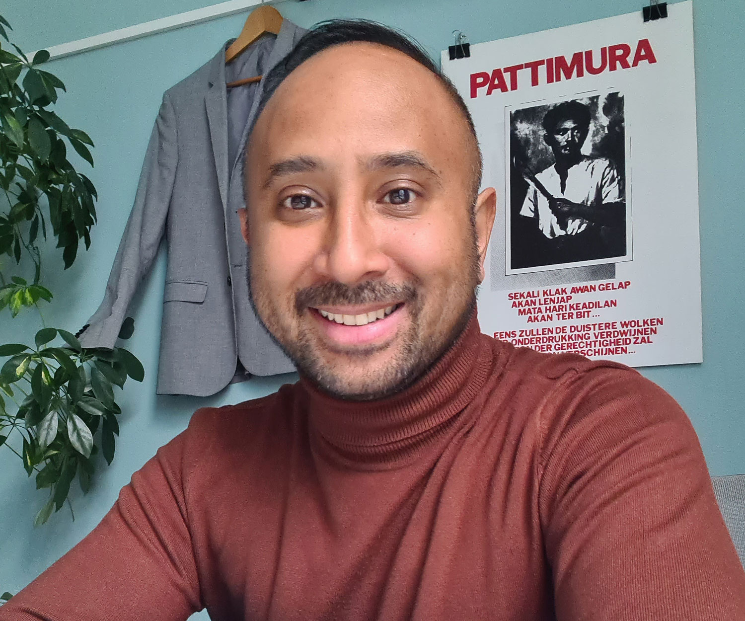 Column, Henry Timisela, Op de helft van 2022