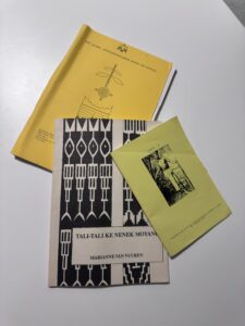 verschillende-boeken-archief-museum-maluku