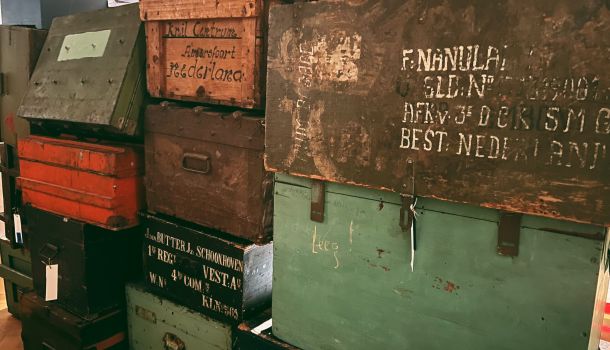 Uitgepakt: Van kist naar kast, Museum Maluku, Museum Sophiahof, Den Haag, kisten, koffers